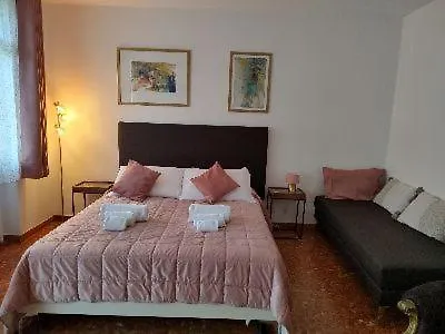Verona Relax & Stay Apartments Esterno foto